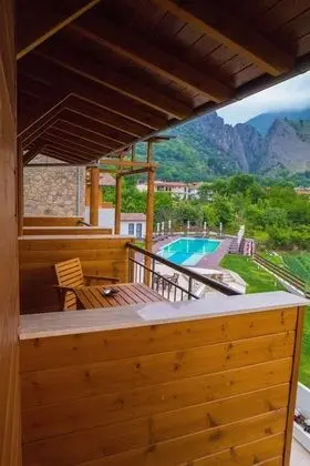 Tek Büyük veya İki Ayrı Yataklı Oda