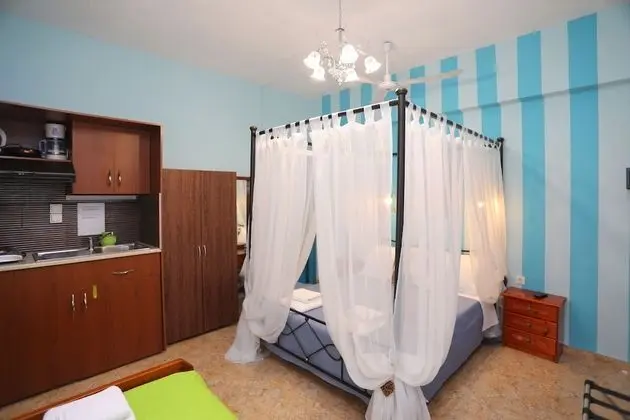 Stüdyo (3 Adults)