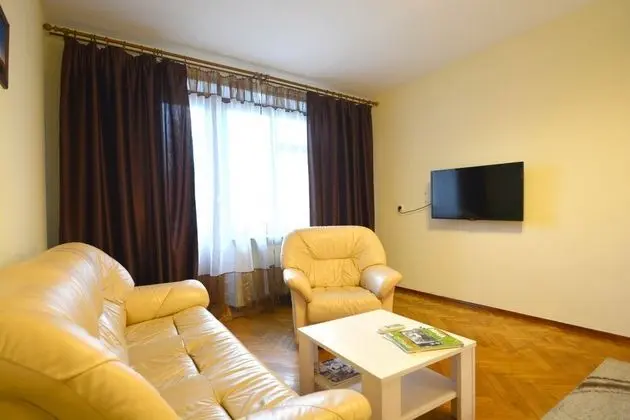 Apart Daire (Myasnikova street 34)