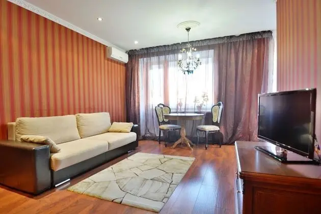 Apart Daire (Nezavisimosty prospect 52/1)