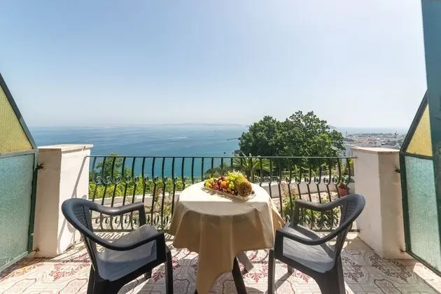 Superior Tek Büyük Yataklı Oda, Balkon, Deniz Manzaralı