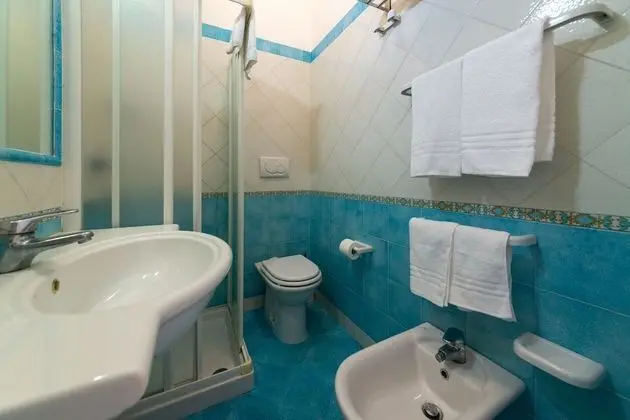 Superior Tek Büyük Yataklı Oda, Balkon, Deniz Manzaralı