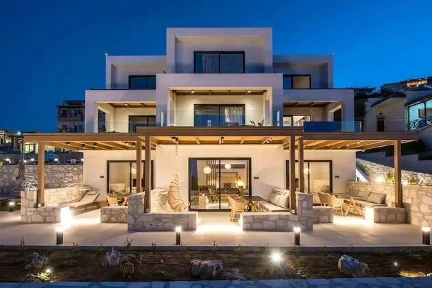 Deluxe Maisonette Sea View