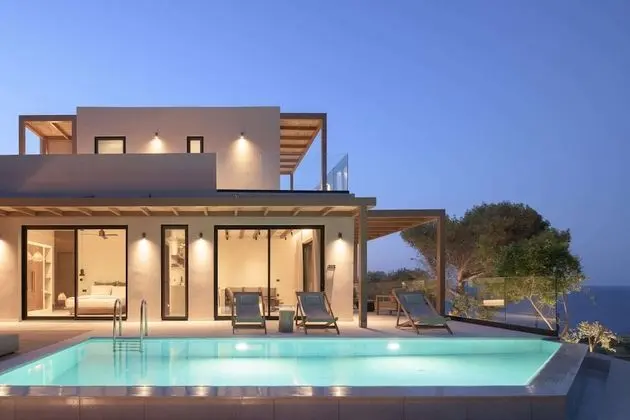 Hilltop Suite Private pool - Garden or Side Sea view