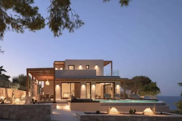 Hilltop Suite Private pool - Garden or Side Sea view