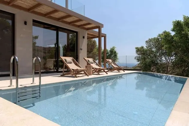 Hilltop Suite Private pool - Garden or Side Sea view