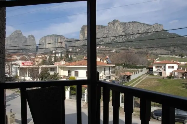 Tek Büyük veya İki Ayrı Yataklı Oda (Meteora View)