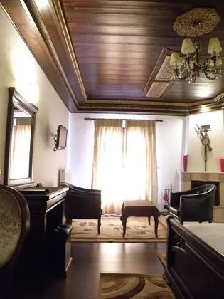 Üç Kişilik Oda