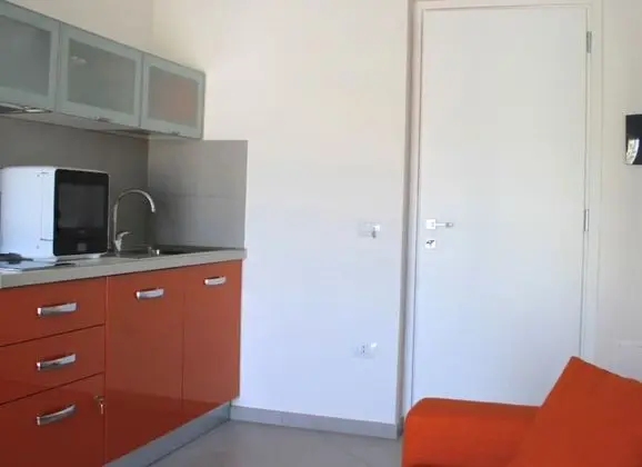 Üç Kişilik Oda