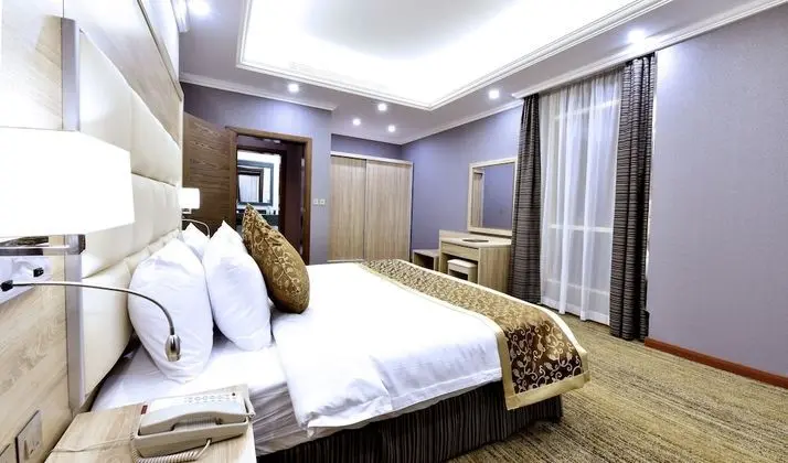 Standard Tek Büyük Yataklı Oda, Şehir Manzaralı