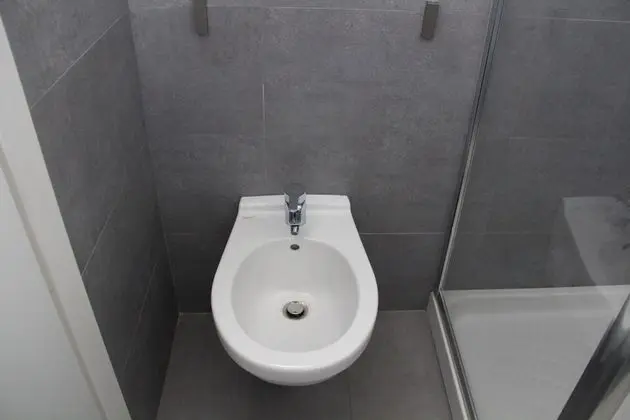 City Üç Kişilik Oda, Sigara İçilmez