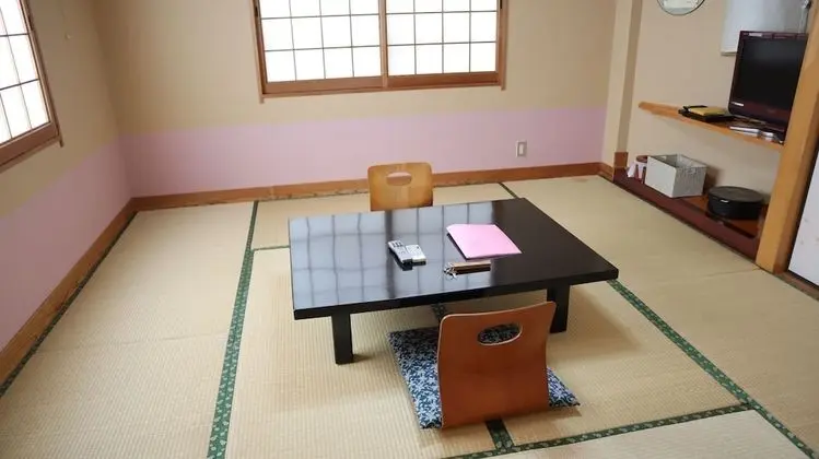 Traditional Oda (Japanese Style, 3 Guests)