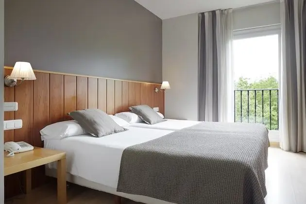 İki Ayrı Yataklı Oda, Nehir Manzaralı