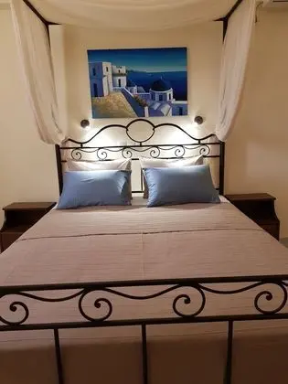 Stüdyo, Havuz Manzaralı