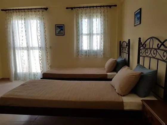 Üç Kişilik Oda (Semi Basement)