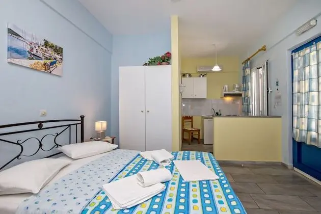 Tek Büyük Yataklı Oda, 1 Yatak Odası, Balkon/Veranda, Bahçe Manzaralı