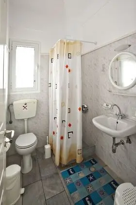 Tek Büyük Yataklı Oda, 1 Yatak Odası, Balkon/Veranda, Bahçe Manzaralı