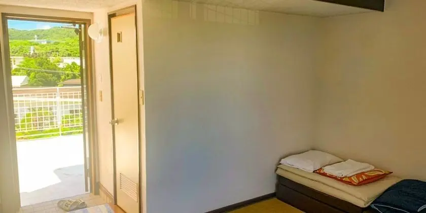 İki Ayrı Yataklı Oda, Sigara İçilmez (04.Corner room, with loft)