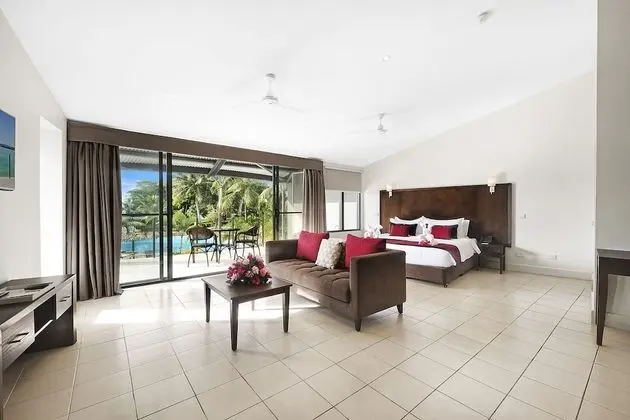 Deluxe Apart Daire, Havuz Manzaralı