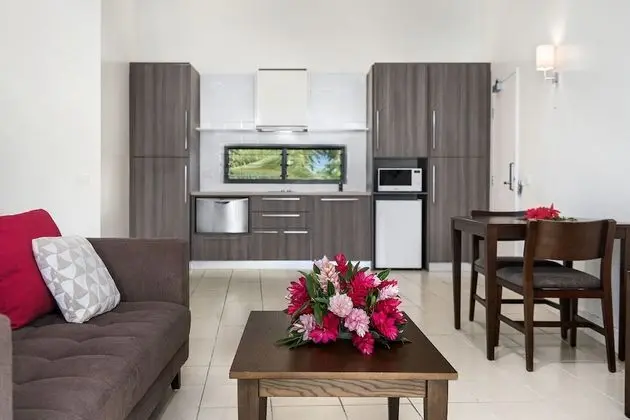 Deluxe Apart Daire, Havuz Manzaralı