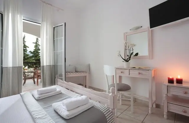 Economy Tek Büyük Yataklı Oda, Balkon, Dağ Manzaralı