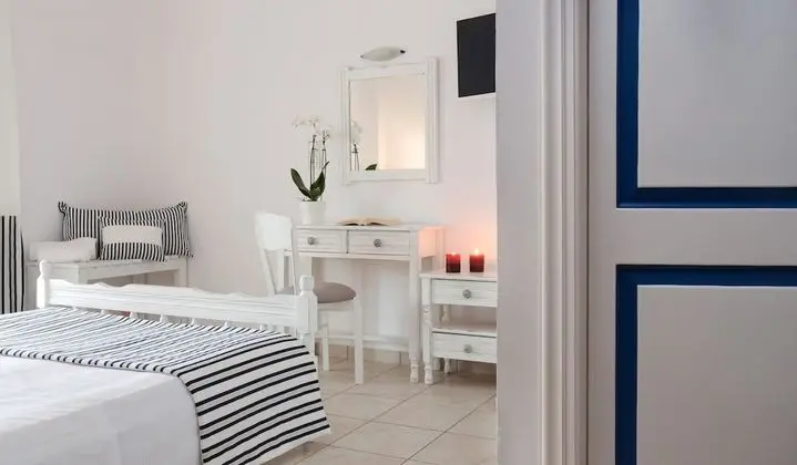 Standard Tek Büyük Yataklı Oda, Veranda, Kısmi Deniz Manzaralı
