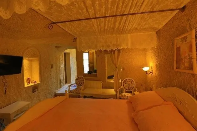 Balayı Suit