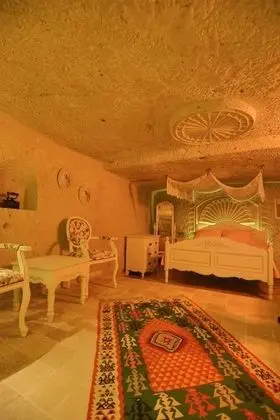Master Deluxe Suite