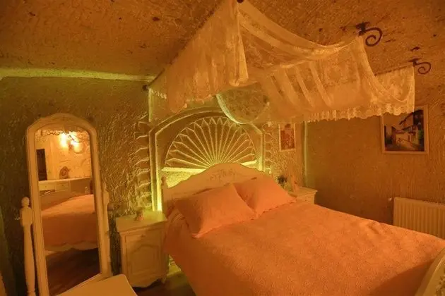 Master Deluxe Suite