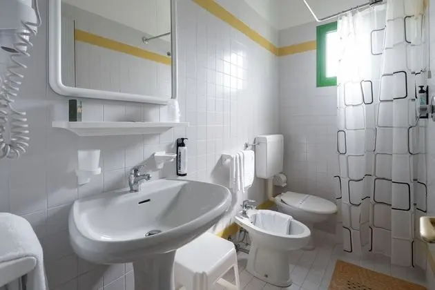 Basic Dört Kişilik Oda, Birden Çok Yatak, Balkon