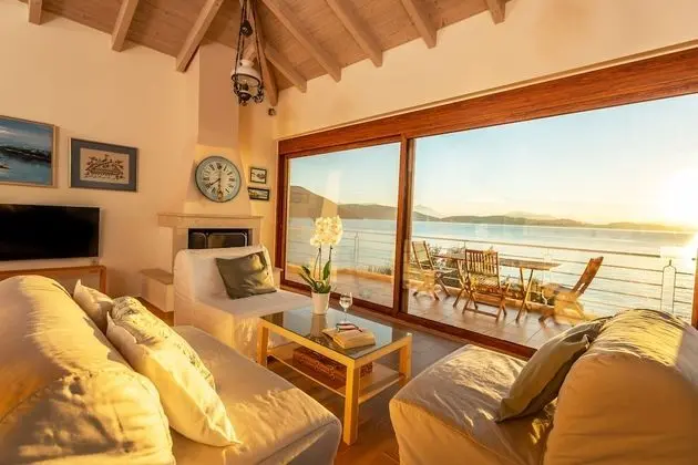 Villa, 3 Yatak Odası, Kişiye Özel Havuzlu, Deniz Manzaralı