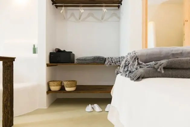 Deluxe Stüdyo Süit, Deniz Manzaralı (Thaumas)
