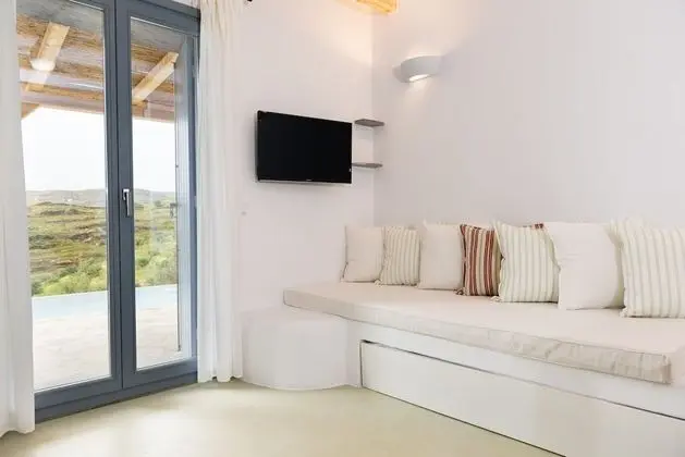 Deluxe Stüdyo Süit, Deniz Manzaralı (Thaumas)