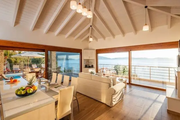 Villa, 3 Yatak Odası, Kişiye Özel Havuzlu, Deniz Manzaralı