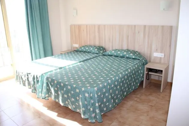 Tek Büyük Yataklı Oda, Balkon