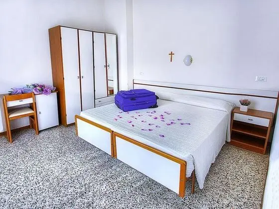 Standard Tek Büyük veya İki Ayrı Yataklı Oda