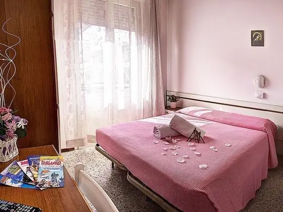 Standard Üç Kişilik Oda