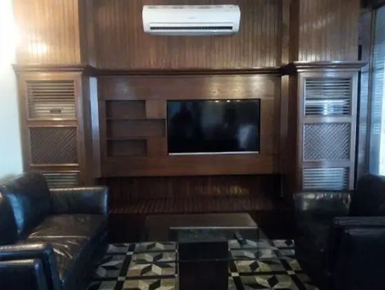 Royal Tek Büyük Yataklı Oda