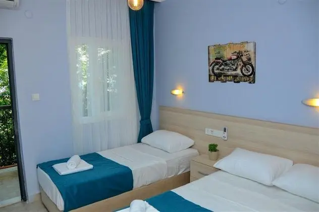 Standart Oda, Bahçe Manzaralı, Balkonlu