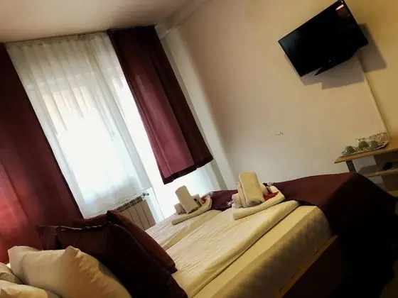 Tek Büyük veya İki Ayrı Yataklı Oda