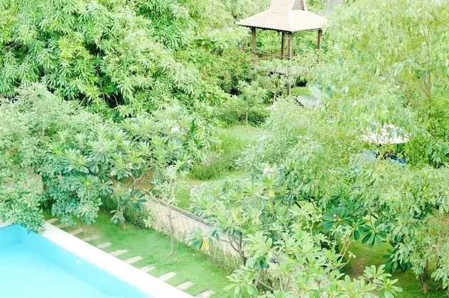 Comfort Oda, Balkon, Havuz Manzaralı