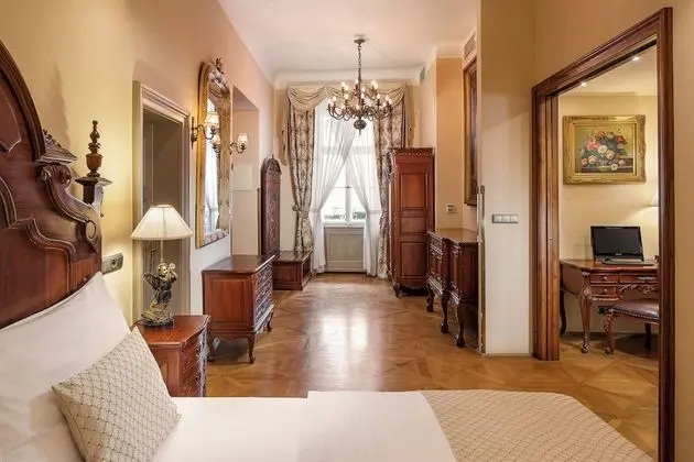 Goliath Suite
