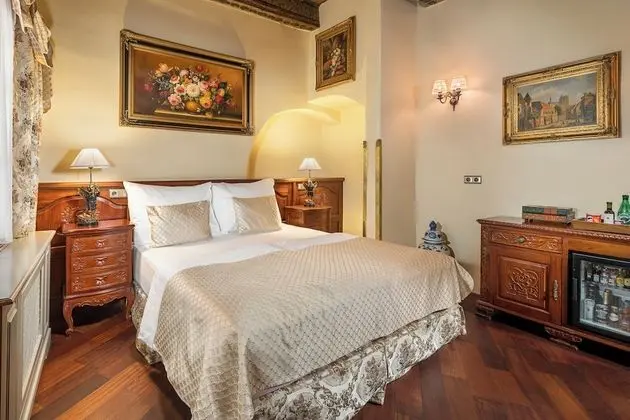 Goliath Suite