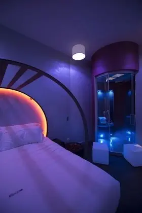 Standard Tek Büyük Yataklı Oda (iTube)