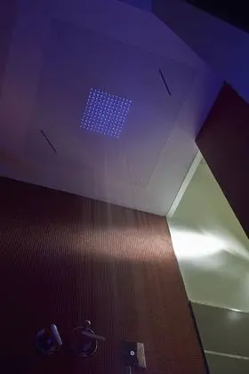 Superior Tek Büyük Yataklı Oda (iCube)