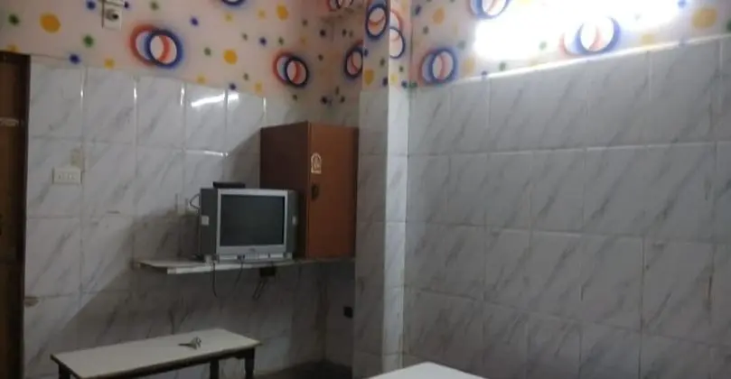 Basic Tek Büyük veya İki Ayrı Yataklı Oda