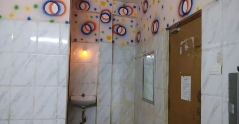 Basic Tek Büyük veya İki Ayrı Yataklı Oda