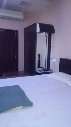 Basic Tek Büyük Yataklı Oda