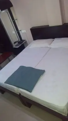Basic Tek Büyük Yataklı Oda