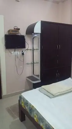 Basic Tek Büyük Yataklı Oda